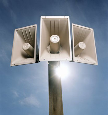 واحدهای روابط عمومی با استفاده از ابزارهای مختلف اقدام به برقراری ارتباط می كنند